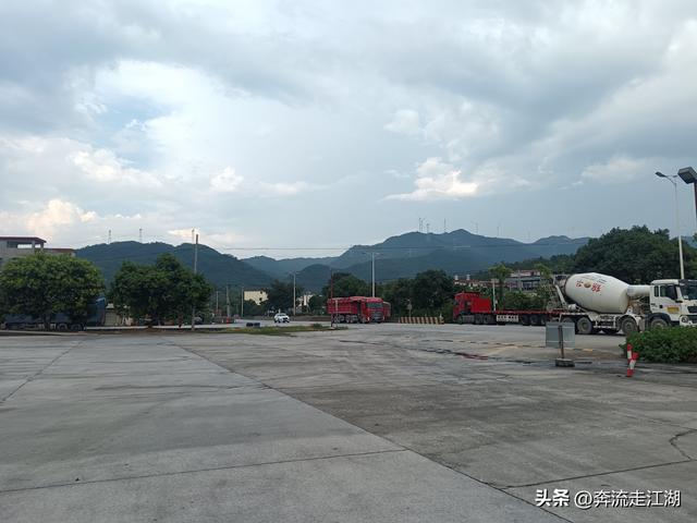 逛广东大峡谷，路过大布镇的农贸市场