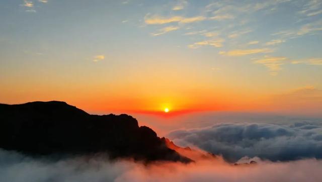 周末夜爬东灵山:于北京之巅邂逅日出云海之壮美