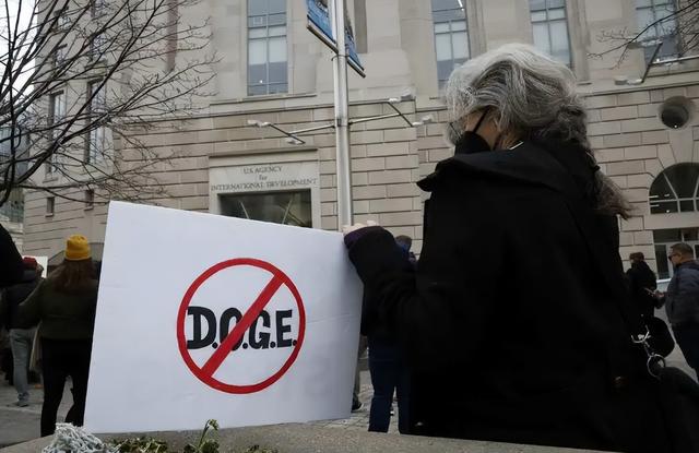 拜登预言成真，让特朗普干完这四年，美国将会成为“世界老二”？