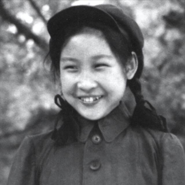 1996年，中央决定给李敏副军级待遇，她却说：父母是父母，我是我