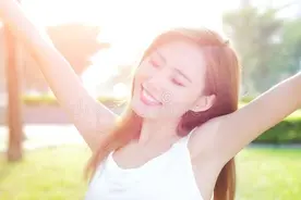 为什么女生一定要穿内衣图片
