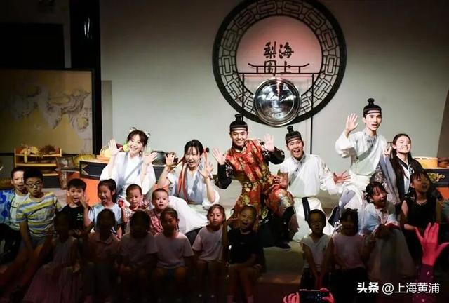 客流持续大涨！这个“人挤人”也要去的地方，最近有了新“顶流”，“买吃逛”都有好去处，你试过了吗？