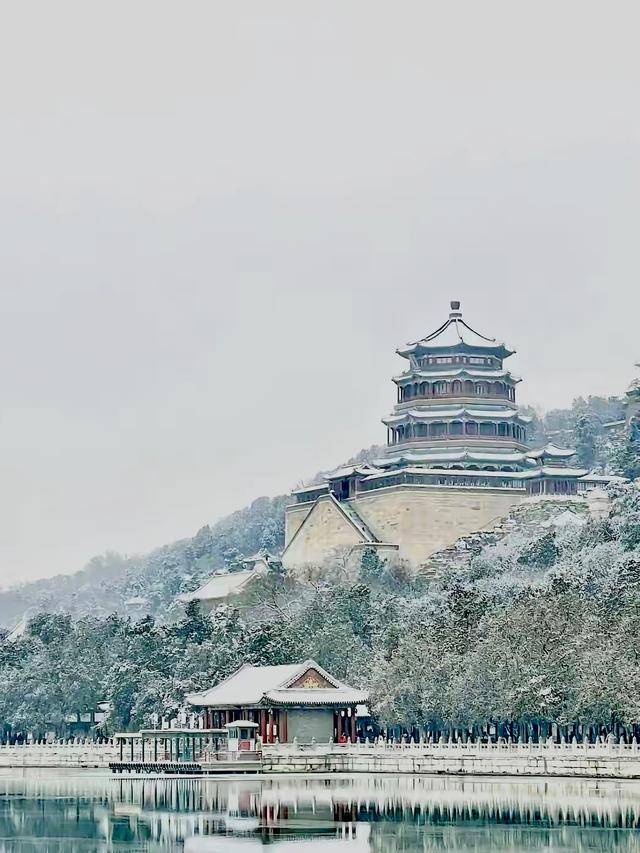 雪迎2026：颐和园又见素裹银装，半城惊鸿