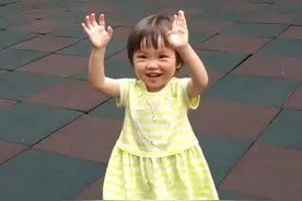 贵州弃婴谢湘君，七年前被美国夫妻领养，如今完全看不出当年模样图片