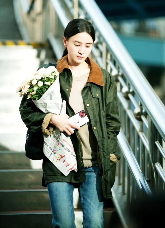 莉莉日记：今天是一个值得纪念的日子，我的头条粉丝过万啦