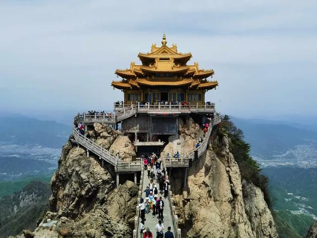 “天下无双圣境，世界第一仙山”的河南洛阳老君山