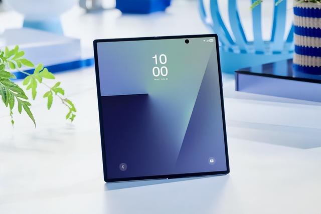 精彩移动生活不中断！三星Galaxy Z Fold7手机助力用户全天高效使用