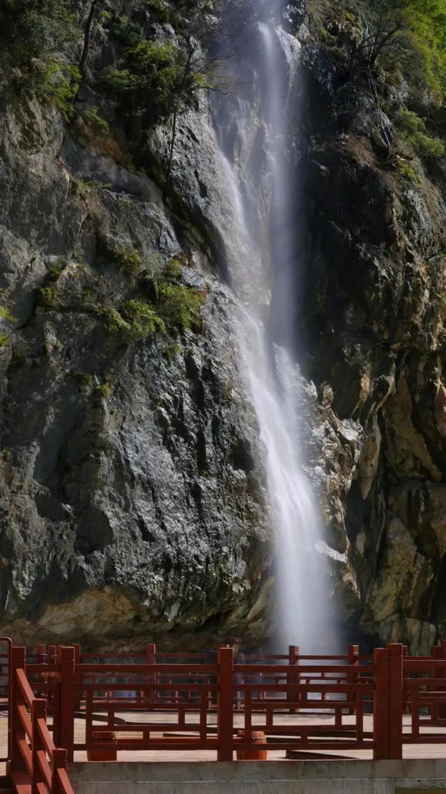 来体验，你没见过的小镇四季！