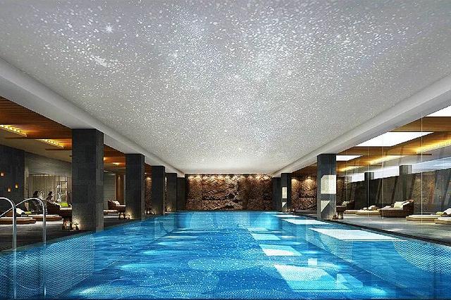 5分钟到达新兴南站！凭高铁票住房享9折优惠、泡汤泉低至¥48元/人！来禅域小镇玩转两天一夜！