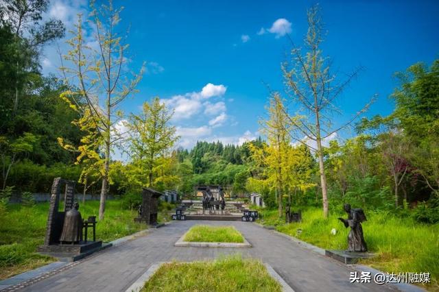 玩转渠县|银杏帽的风，终于吹到了渠县文峰山！