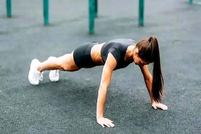 学医后才明白，增强骨密度最好的运动，不是散步游泳，而是这个