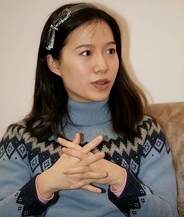 翁帆相伴21年，杨振宁去世后，继子杨光诺一句感谢话让她口碑暴涨