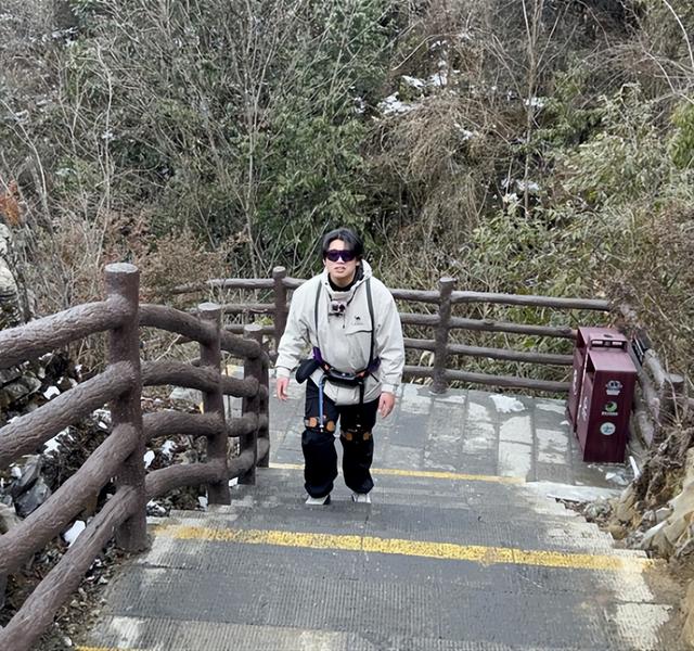 当恩施大峡谷化身霸总......
