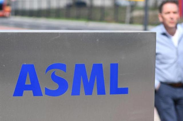 美荷两国同时发声，对中国独立研发的光刻机技术给予了强烈批评