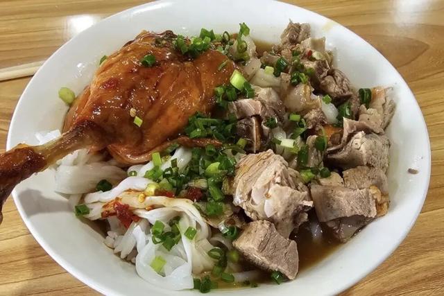 终于有人来说说这个有山有水的小城到底有多好吃了！