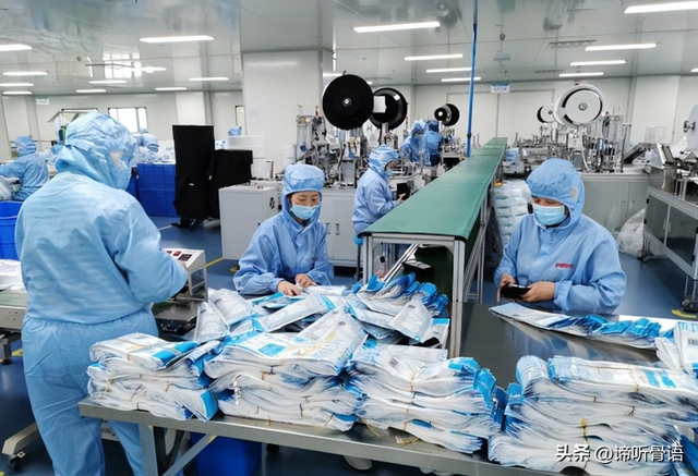 5年前	，靠倒卖口罩一年赚60亿元，住5万一夜酒店的他，如今咋样了