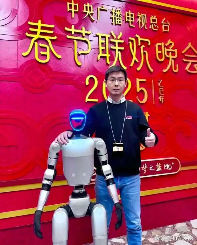 王兴兴:机械狗卖2.7万实现“遛狗自由”，放话“机器人交税”