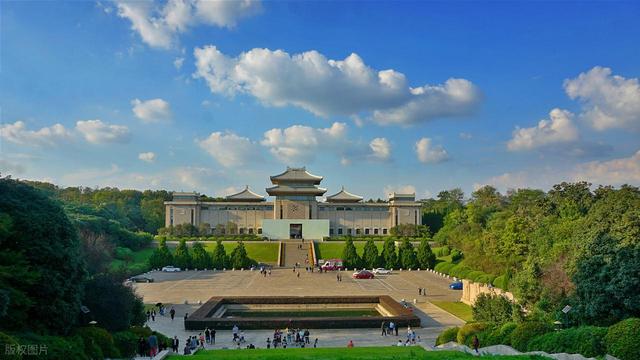 南京最值得去的10个免费景点推荐，不花一分钱玩转金陵城！快码住