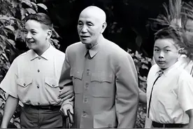 蒋介石为孙子挑选媳妇，此女收揽两蒋日记，2014年替夫回大陆祭祖图片