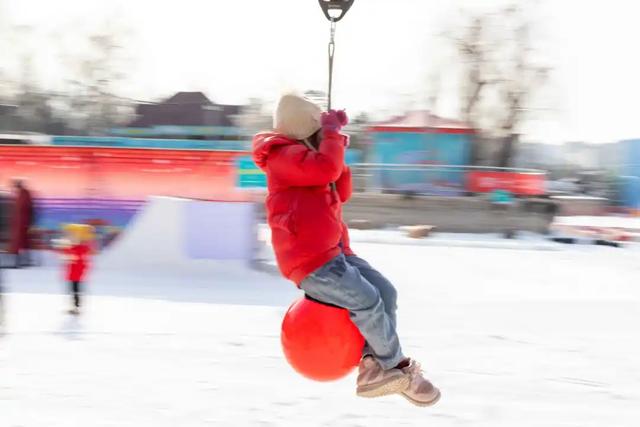 2万㎡超大雪场敞开玩儿!龙潭冰雪节焕新升级→