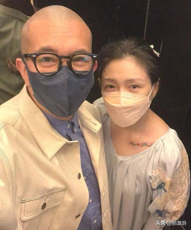 大S雕像圆满落成，具俊晔设计了9个台阶	，5块方形石头，深藏爱意