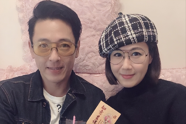 夫妻俩为了不变老，坚持31年不吃肉不生子，如今59岁近照不敢认