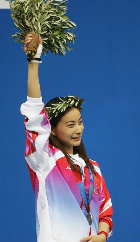 不装了！结婚10年后，章泽天彻底跟刘强东翻脸，郭晶晶当初没说错