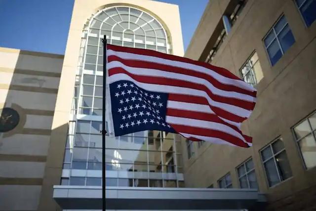 美欧盟友关系遇冰点，机密通话遭泄露	，特朗普对乌政策遭抵制