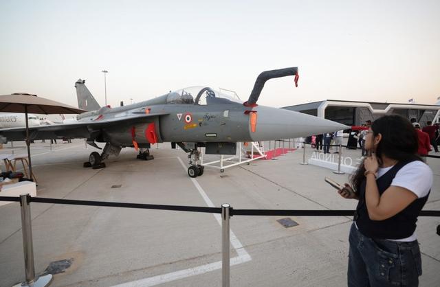 谁该为印度光辉战机坠毁悲剧买单