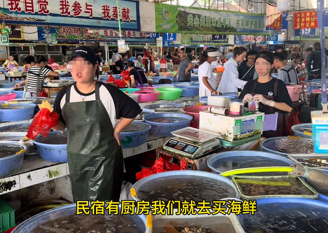 博主吐槽涠洲岛乱收费，除了呼吸都要钱，岛上民宿老板炸锅了