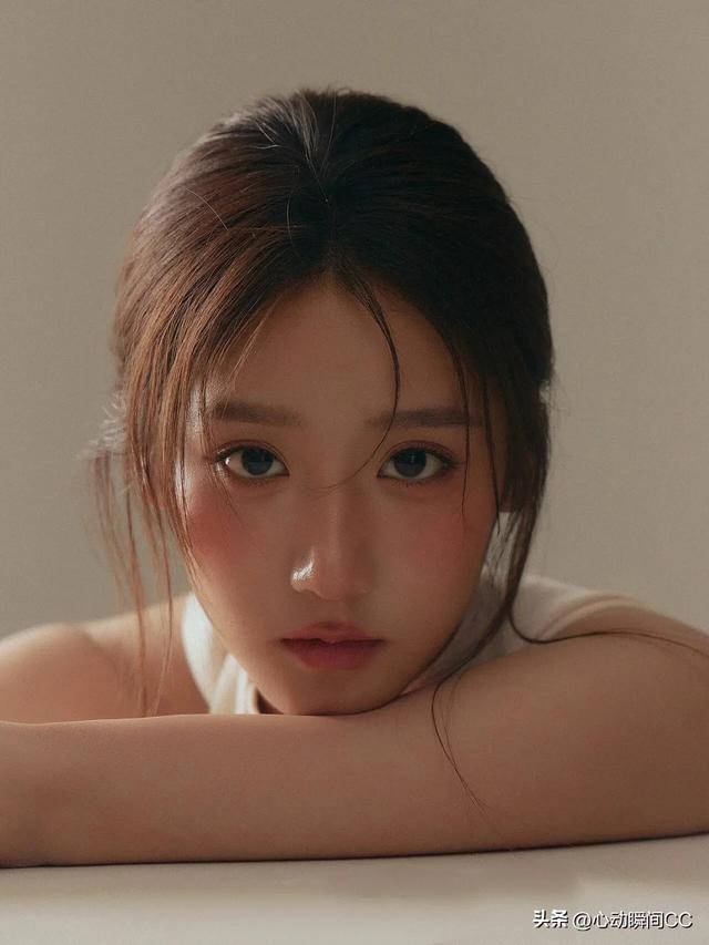 北舞校花周静波:172cm的舞蹈精灵,治愈系笑容成她的标志!