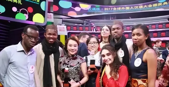 中国又1个大省被盯上，37万外国人赖着不走，还想要长久生活