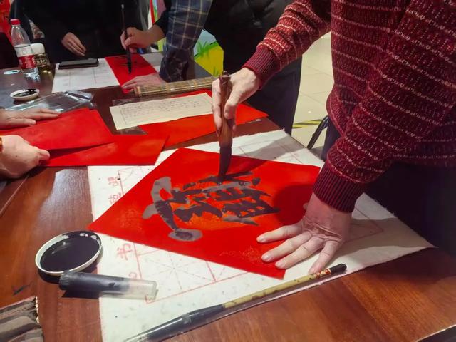 过新年 ,还得是大胡同!