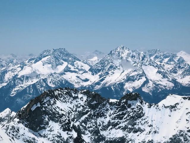 "天下九寨沟 大美阿坝州"冰雪主题推介会在沪举行