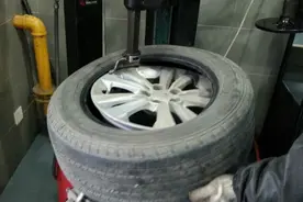 修补过的轮胎，还能不能跑高速？维修师傅说出大实话图片