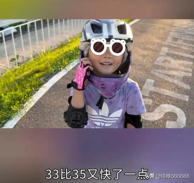 郑恺和苗苗暑假带儿女去阿那亚旅游，一家人幸福感都溢出屏幕了！