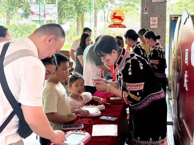 旅居思茅 | 小机场撬动大旅游 普洱思茅机场见证茶城“破圈”之旅