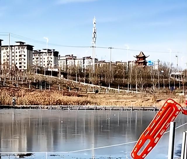 远离造神陷阱，官媒揭开冰窟救人后李佳婷现状，令人担心的事发生