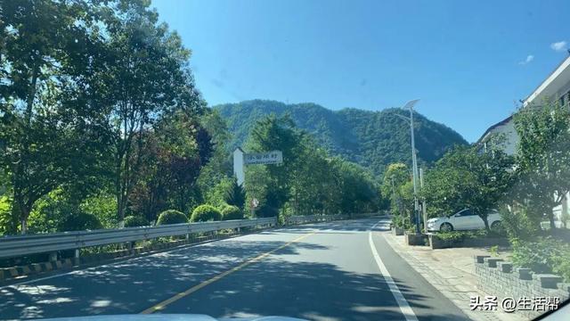 陕西小村庄，住一晚已经要两千了
