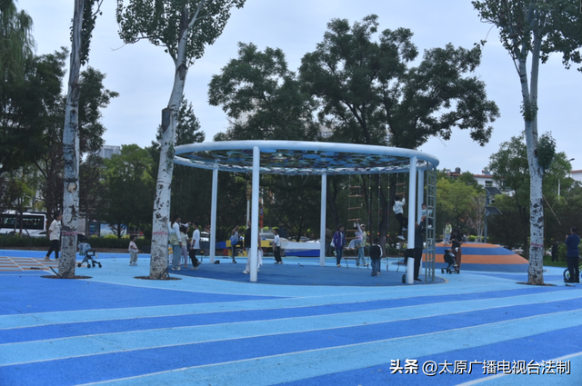 太原城管：迎泽大街（西段）图集掠影·巧琢小游园