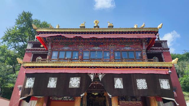 藏传佛教格鲁派四大寺院之一，西宁塔尔寺，碰巧免费进去了