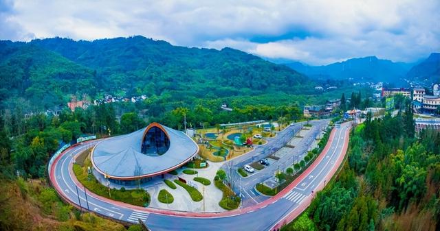 雅安雨城交旅融合：大道通衢处 文旅正兴时