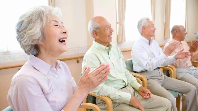 生姜是脑梗的“杀手”？医生提醒：若想大脑健康，这4物要多吃