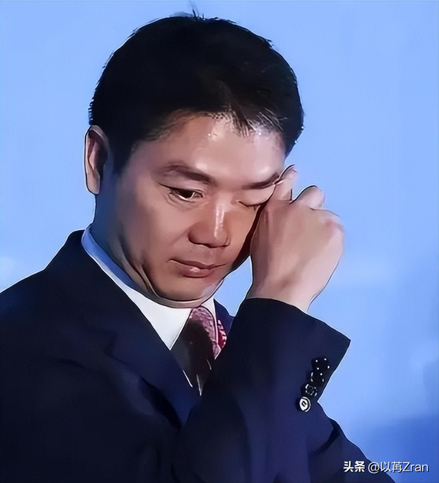 亲情重要还是金钱重要？就算如今的刘强东，面对儿子时也充满遗憾