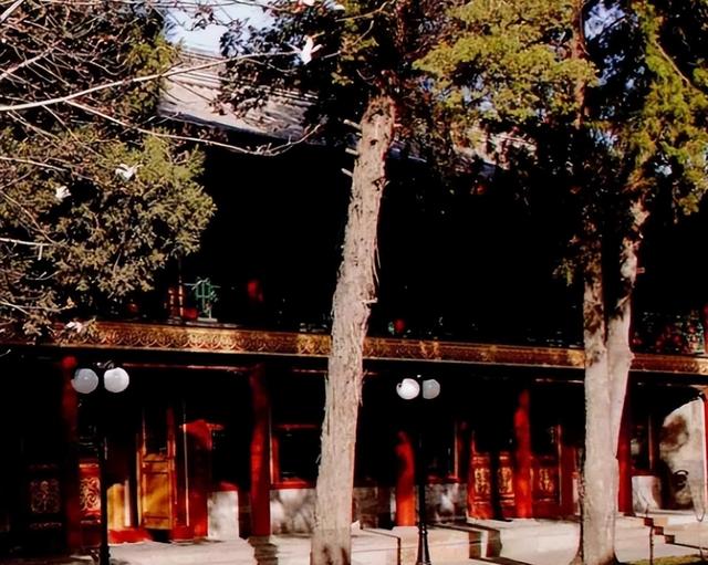 溥仪亲妹妹，活到2004年，临终前说了句溥仪一辈子都不敢说的话