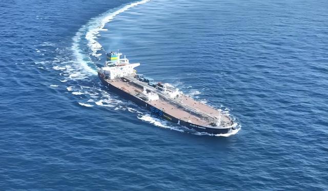 特朗普宣布从委扣押的中国油轮将由美国“永久保留”，船和油都要