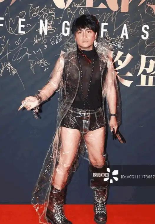 美男变大姨？又一明星步入苏有朋后尘，这些男星的畸形审美太离谱