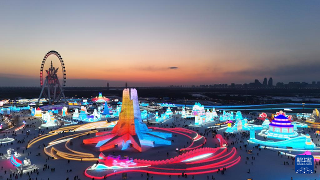 花8亿建冰雪大世界只开2个月？哈尔滨亏了20年，如今终于开始赚钱