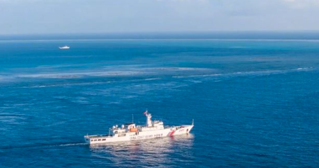 海空军出动，轰炸机远程奔袭，美国一言不发，菲律宾不敢再提红线