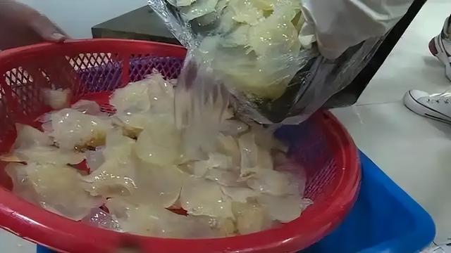 央视曝光！真别再吃了	，头皮发麻！市监局通报40批食品抽检不合格